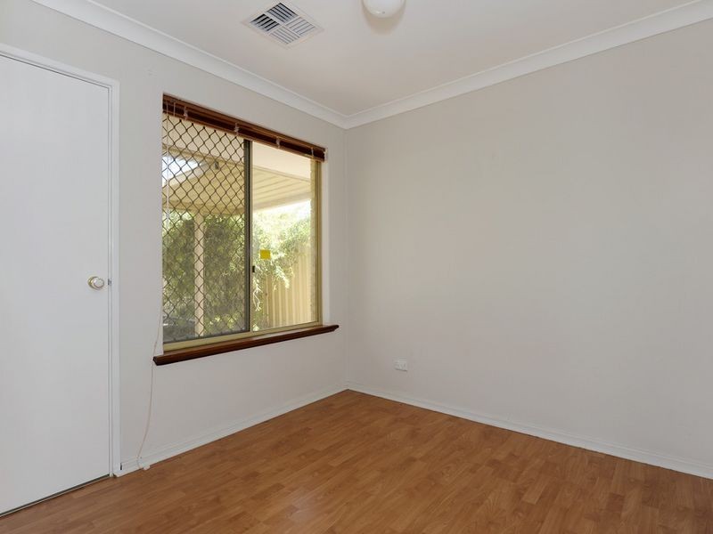32 Noreena Avenue, Golden Bay WA 6174