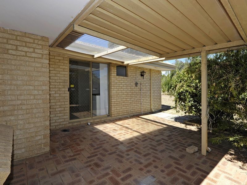 32 Noreena Avenue, Golden Bay WA 6174