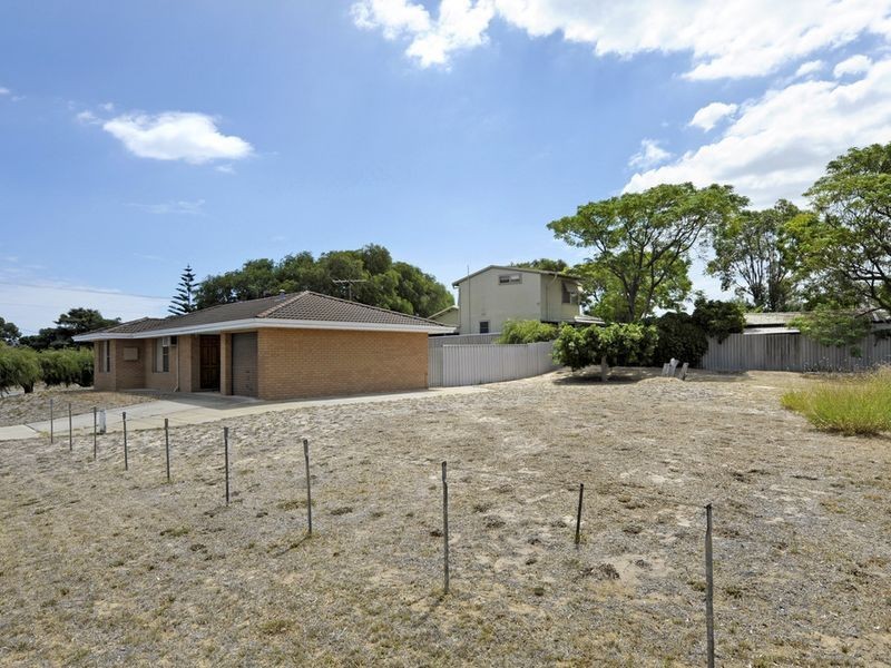 141 Fendam Street, Warnbro WA 6169