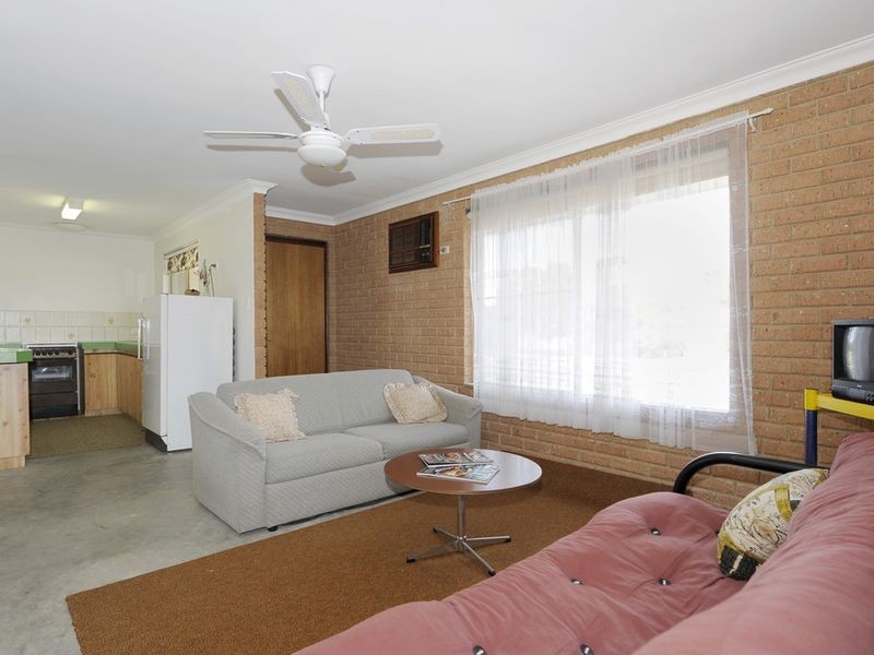 141 Fendam Street, Warnbro WA 6169