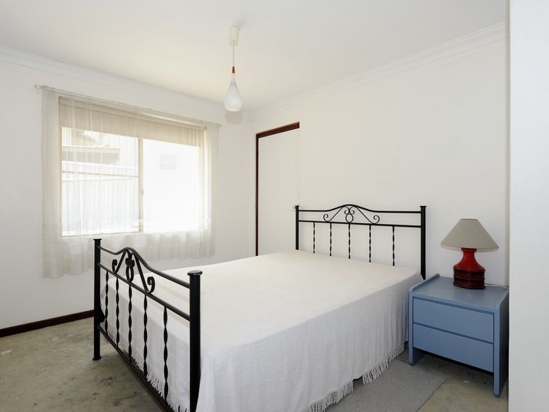141 Fendam Street, Warnbro WA 6169