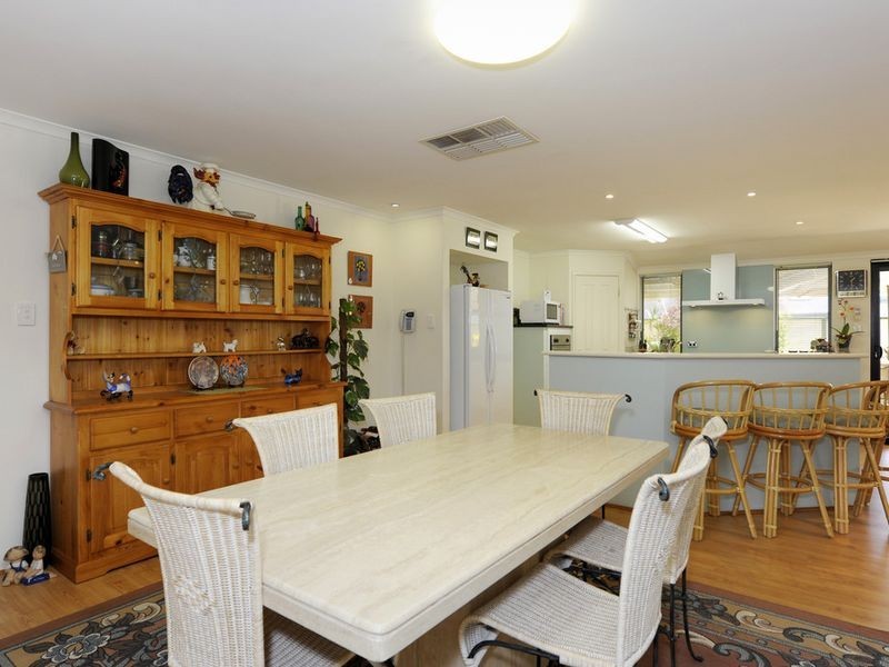 107 Huxtable Terrace, Baldivis WA 6171