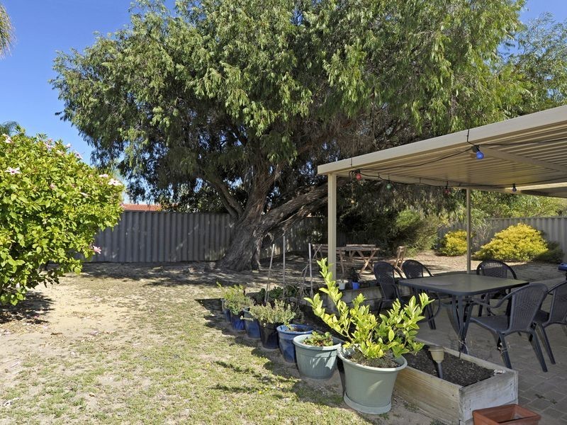 17B Trinity Court, Safety Bay WA 6169