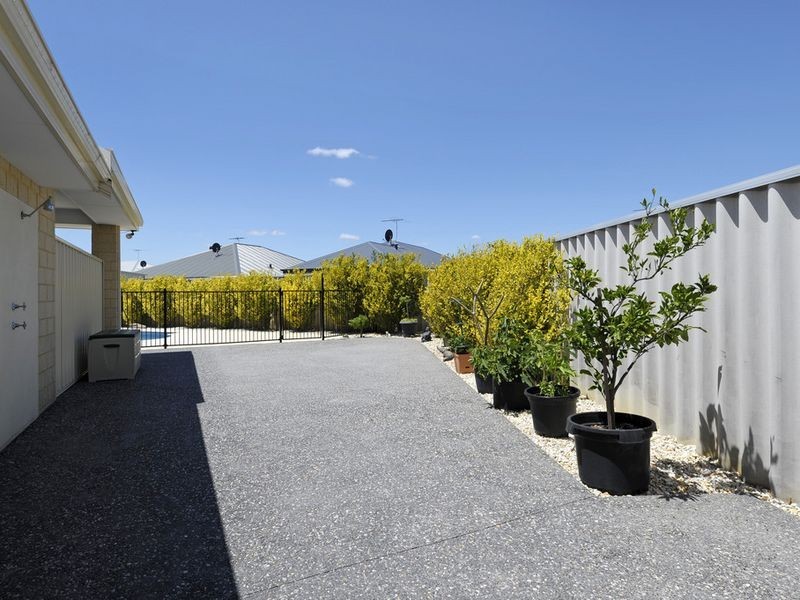 5 Celtic Crescent, Shoalwater WA 6169