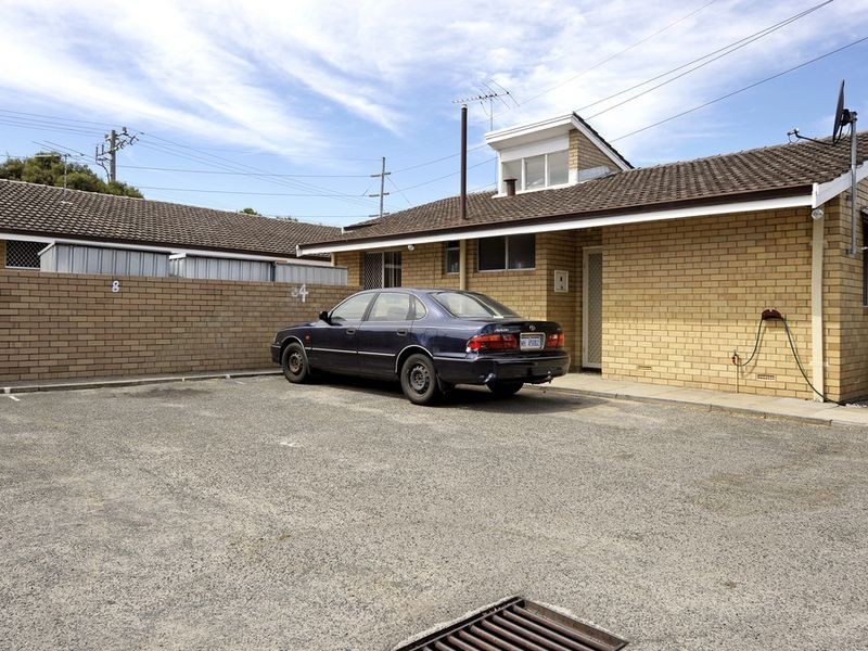 4/5 Read Street, Rockingham WA 6168