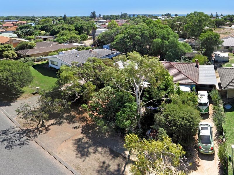 44 Lake Street, Rockingham WA 6168