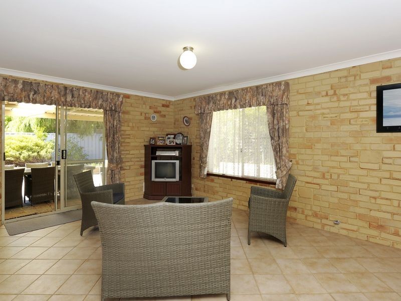 2/39 Coventry Road, Shoalwater WA 6169