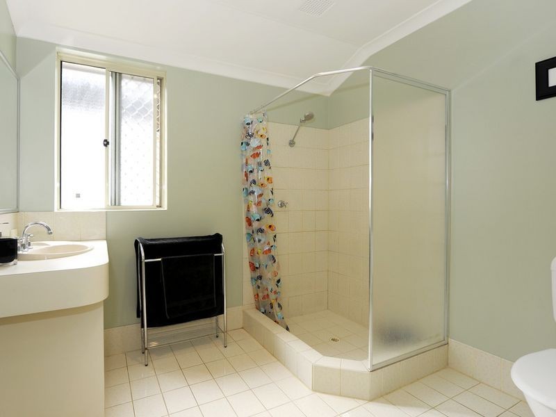 26 Rothesay Court, Cooloongup WA 6168