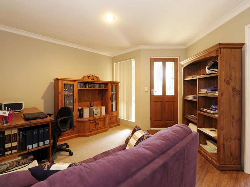 26 Rothesay Court, Cooloongup WA 6168