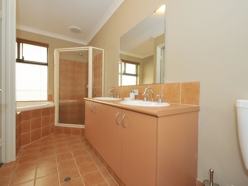 19 Eaton Way, Baldivis WA 6171