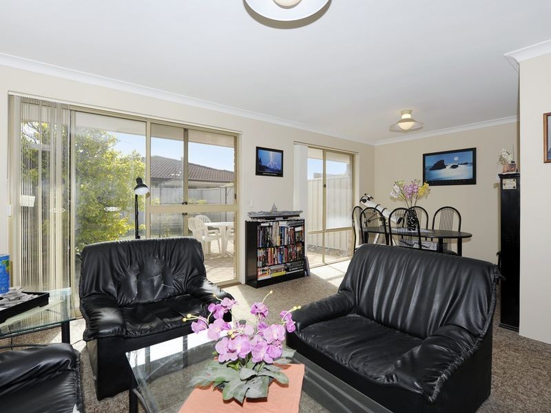 8/8 Merope Close, Rockingham WA 6168