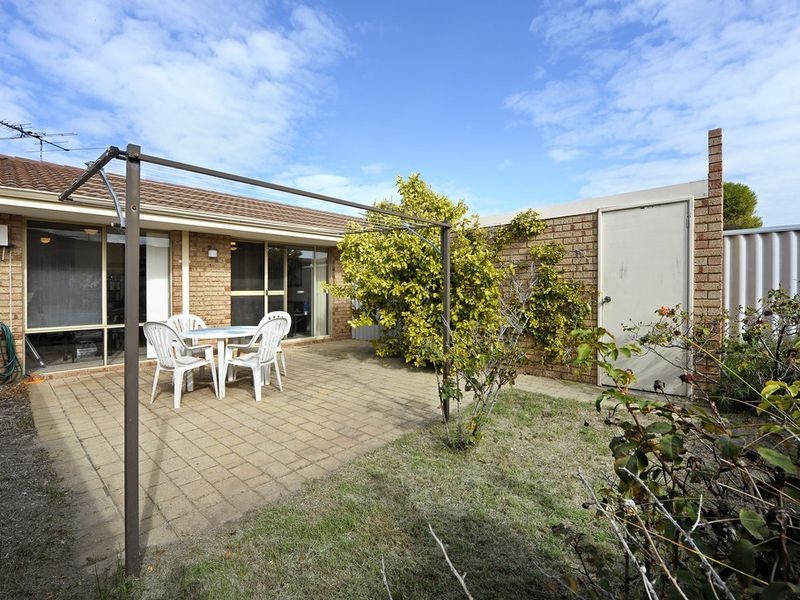 8/8 Merope Close, Rockingham WA 6168