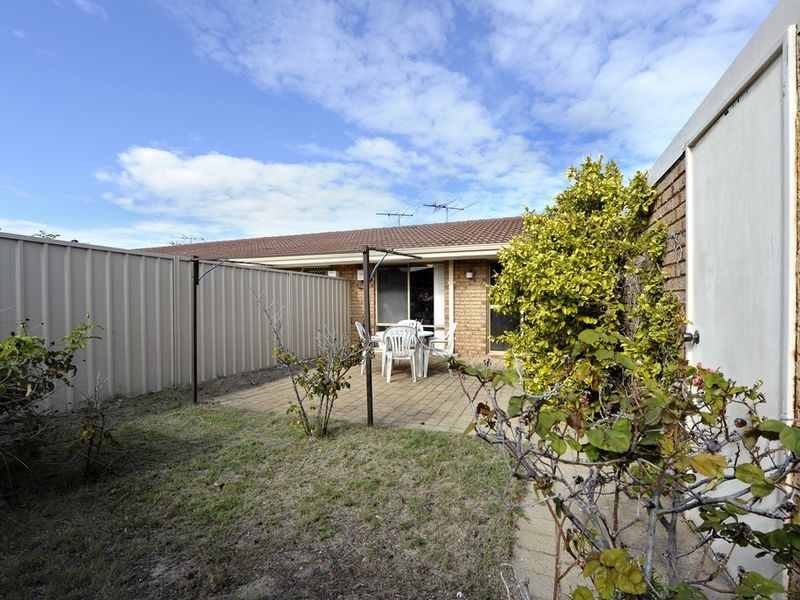 8/8 Merope Close, Rockingham WA 6168