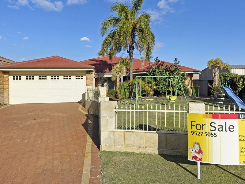 11 St Ettiene Gardens, Port Kennedy WA 6172