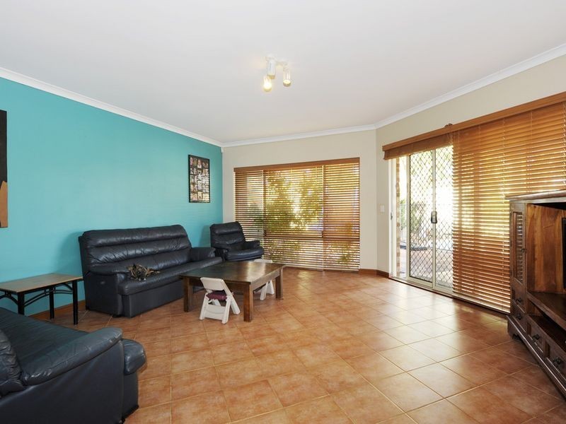 11 St Ettiene Gardens, Port Kennedy WA 6172