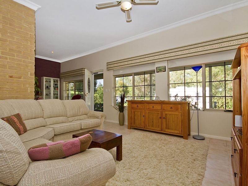 24 Bate Road, Serpentine WA 6125