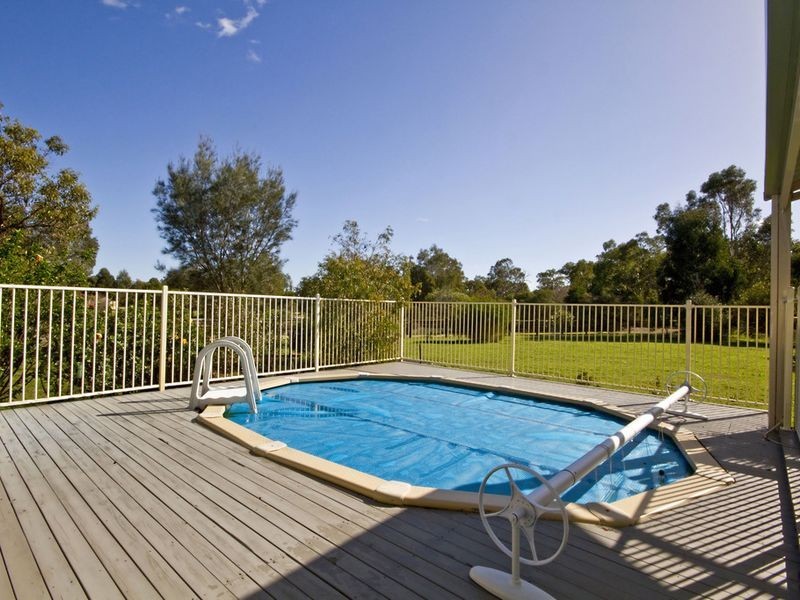 24 Bate Road, Serpentine WA 6125