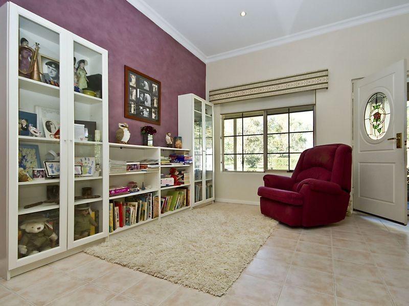 24 Bate Road, Serpentine WA 6125