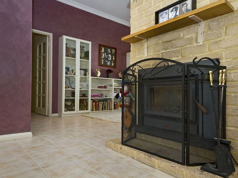 24 Bate Road, Serpentine WA 6125