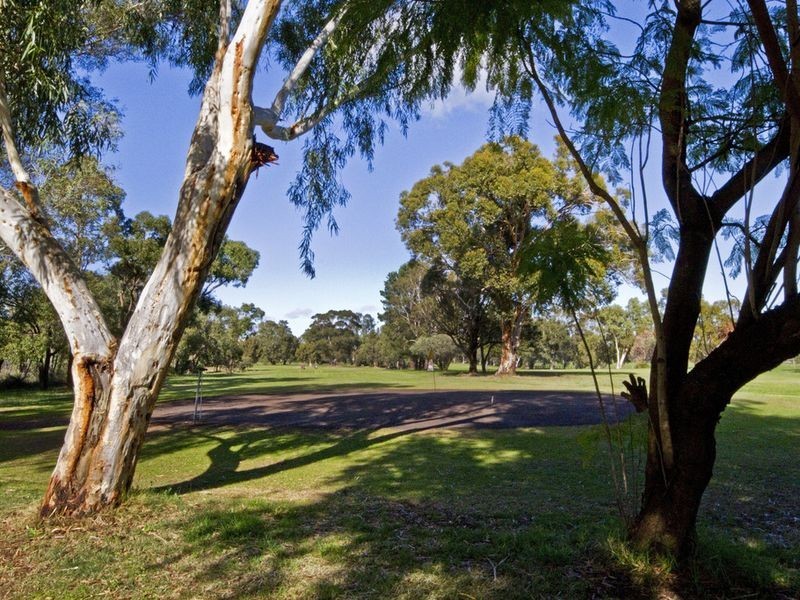 24 Bate Road, Serpentine WA 6125