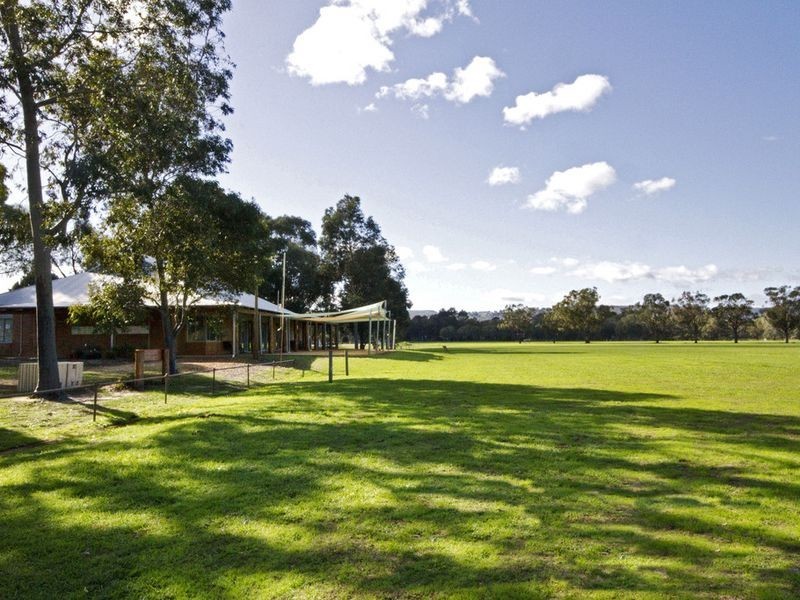 24 Bate Road, Serpentine WA 6125