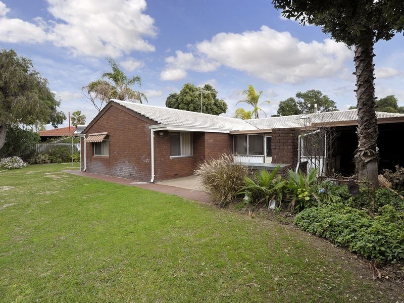 7 Benton Way, Safety Bay WA 6169