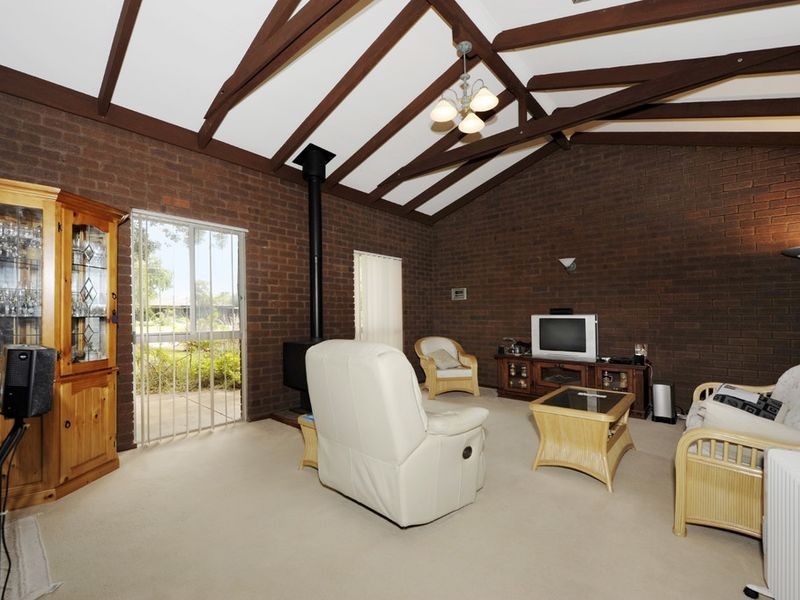 7 Benton Way, Safety Bay WA 6169