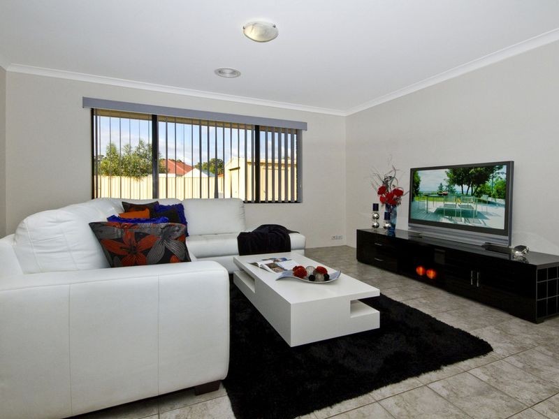 3 Bolton Avenue, Secret Harbour WA 6173