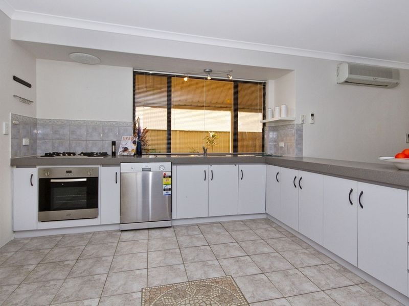 3 Bolton Avenue, Secret Harbour WA 6173