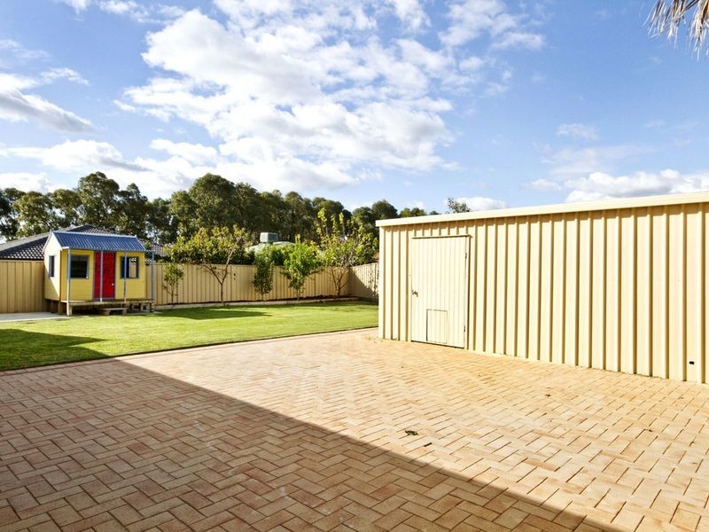 3 Bolton Avenue, Secret Harbour WA 6173