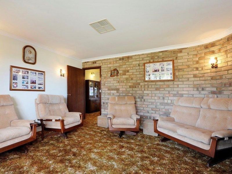 22 Hennessy Way, Rockingham WA 6168