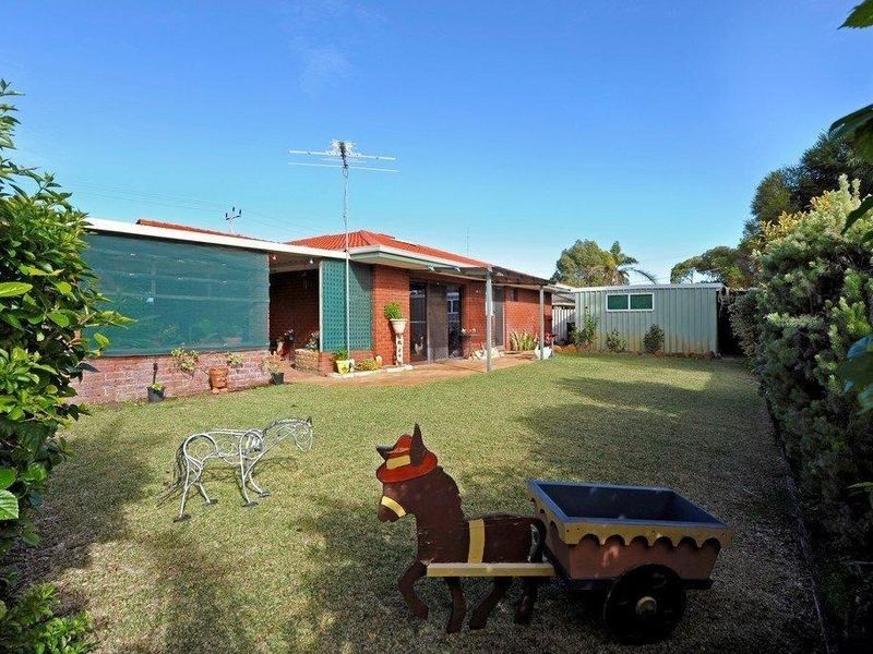 22 Hennessy Way, Rockingham WA 6168