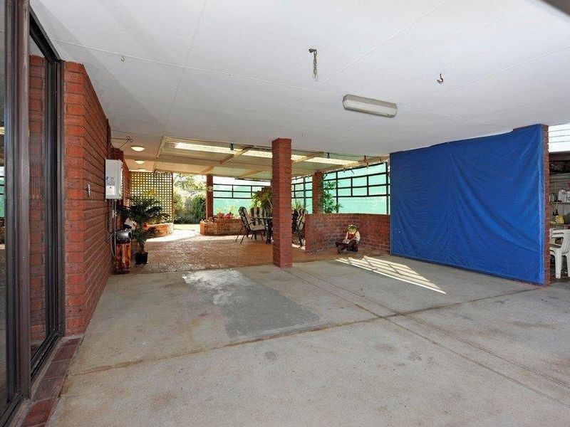22 Hennessy Way, Rockingham WA 6168
