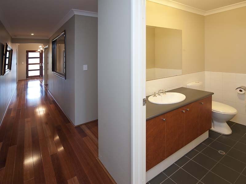 13 Taiof Close, Secret Harbour WA 6173