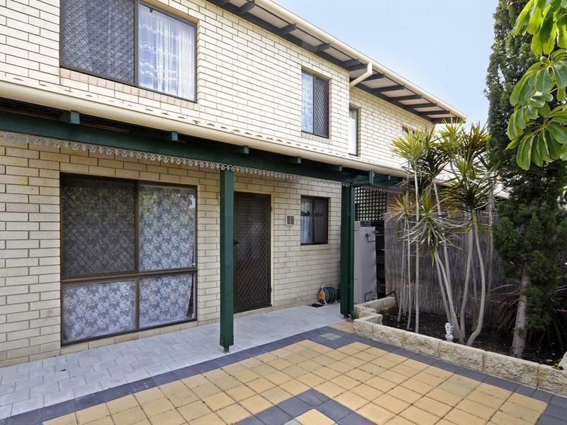 23/13 Merope Close, Rockingham WA 6168