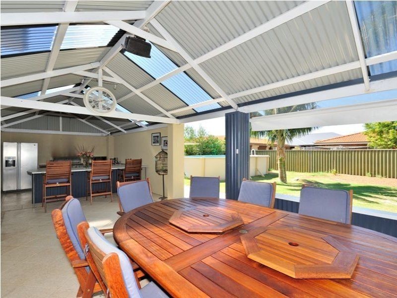 3 Seabrooke Avenue, Rockingham WA 6168