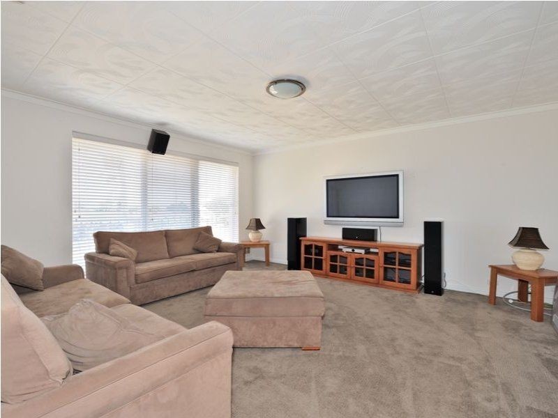 3 Seabrooke Avenue, Rockingham WA 6168