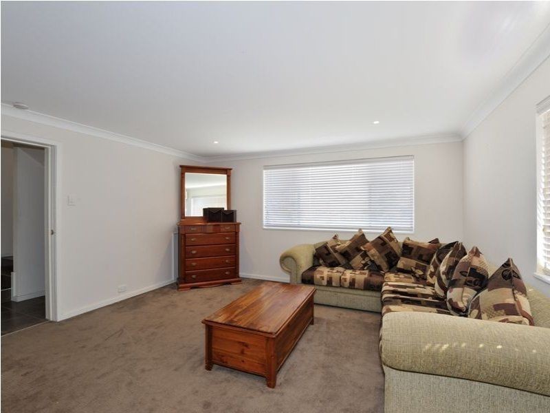 3 Seabrooke Avenue, Rockingham WA 6168