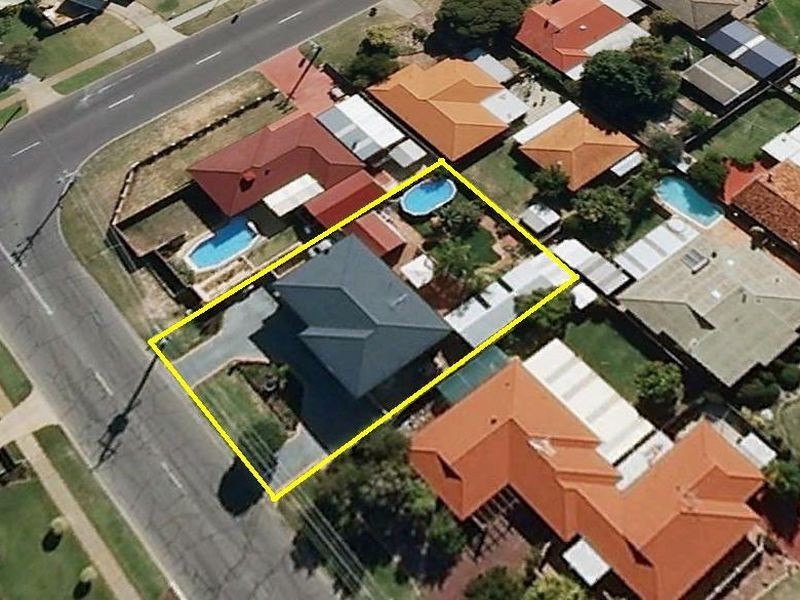 3 Seabrooke Avenue, Rockingham WA 6168