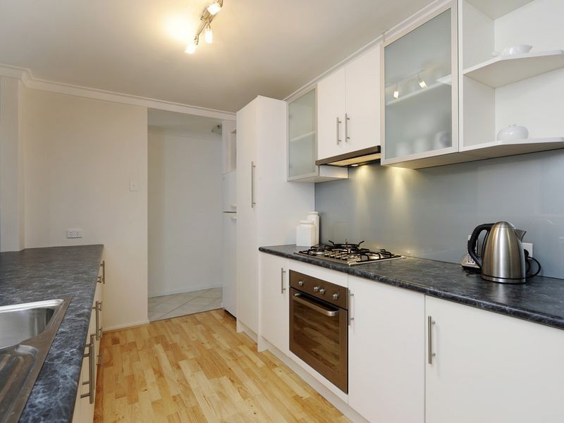 31 Kurrawa Street, Hillman WA 6168