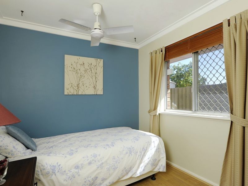 31 Kurrawa Street, Hillman WA 6168