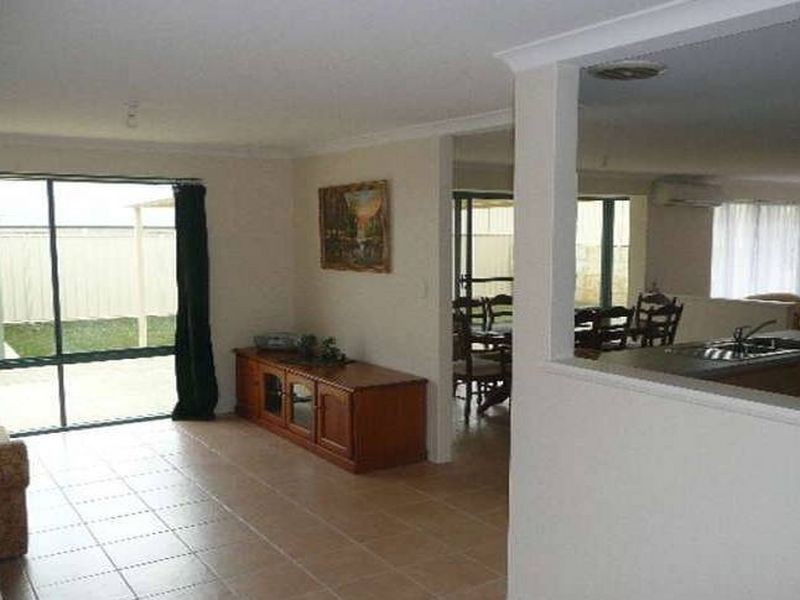 25 Liesham Crescent, Baldivis WA 6171