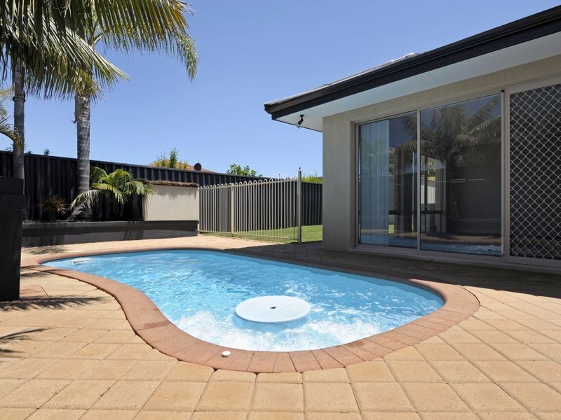 5 Fathom Ramble, Waikiki WA 6169