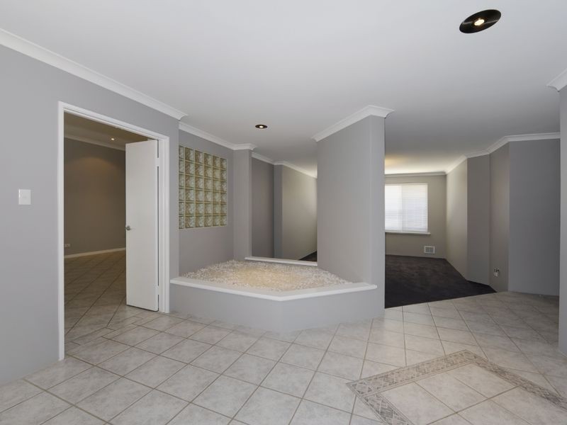 5 Fathom Ramble, Waikiki WA 6169