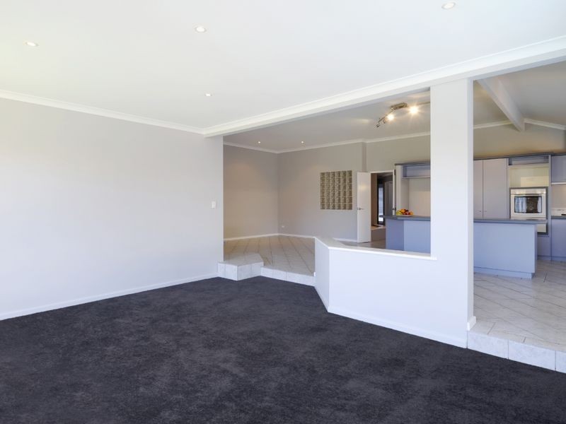 5 Fathom Ramble, Waikiki WA 6169