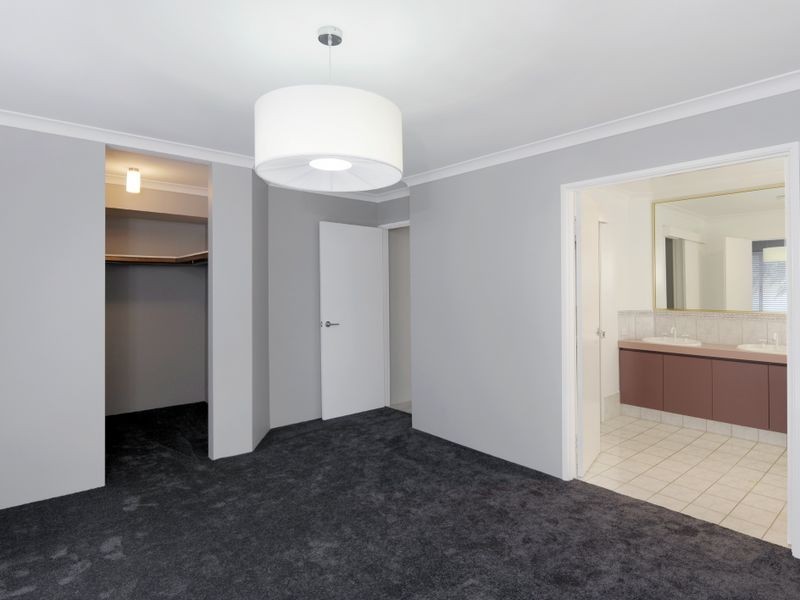5 Fathom Ramble, Waikiki WA 6169