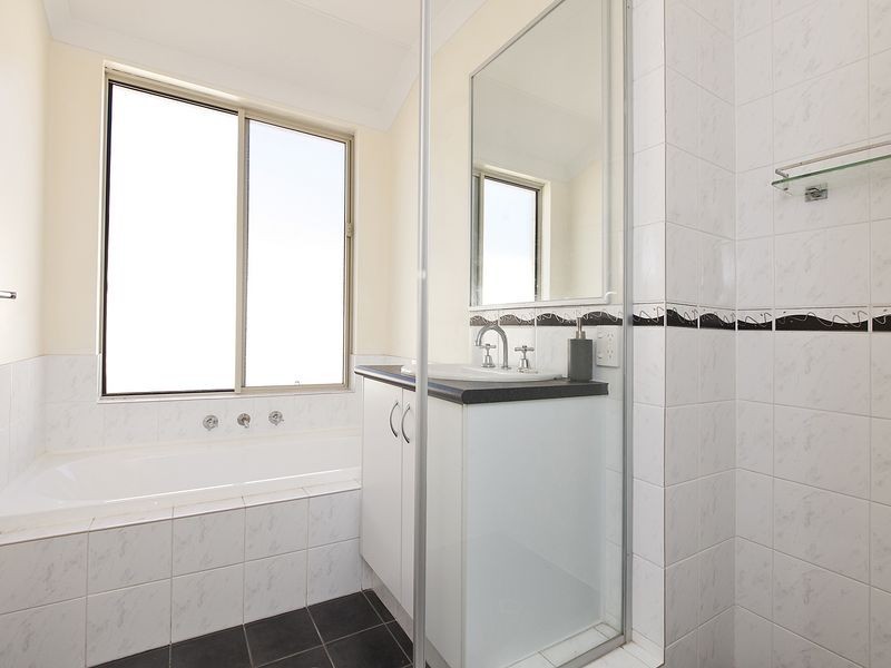 6 Ravenglass Crescent, Waikiki WA 6169