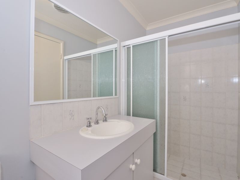 24 Coran Gardens, Warnbro WA 6169