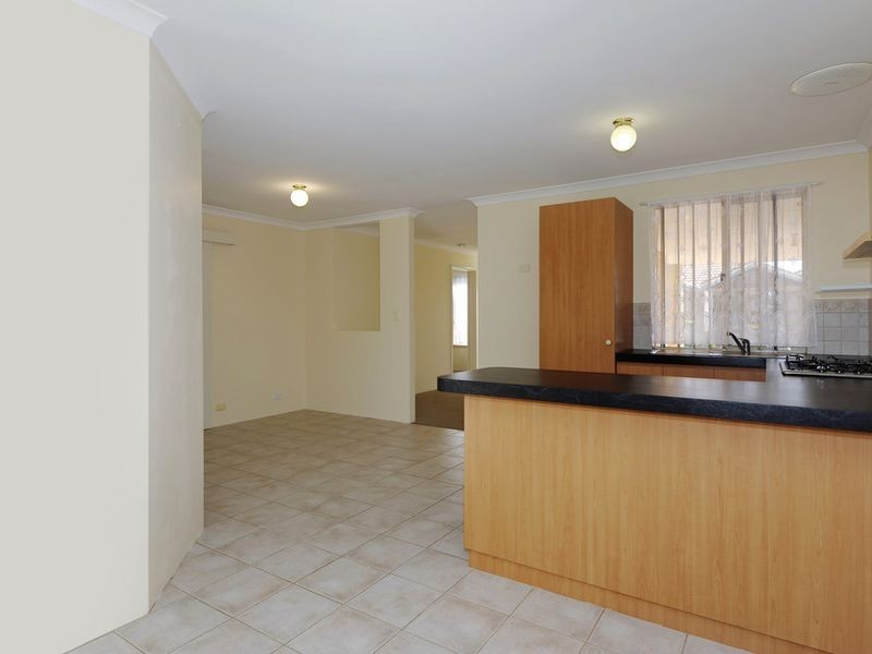 4/23 Royal Palm Drive, Warnbro WA 6169