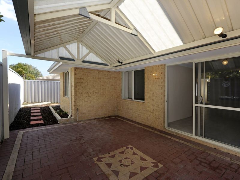 4/23 Royal Palm Drive, Warnbro WA 6169